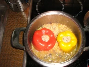 Gefüllte Paprika mit Putenhack, Champignons und Reis - Rezept - Bild Nr. 7