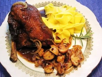Junge Ente - heute in Rotwein geschmort - Rezept