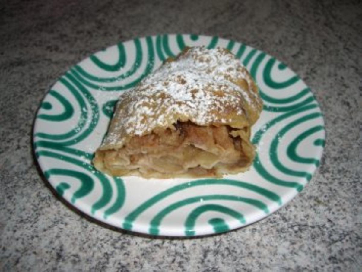 Bilder für Gezogener Apfelstrudel - Rezept