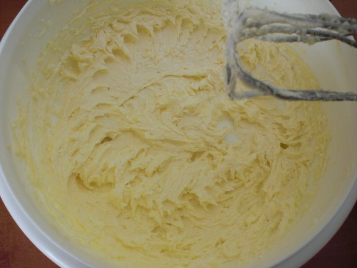 Saftiger Kirsch-Schmand-Kuchen vom Blech - Rezept - Bild Nr. 6