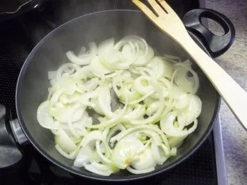 Hauptgerichte : Leber in Kräuter-Crème fraîche - Rezept - Bild Nr. 2