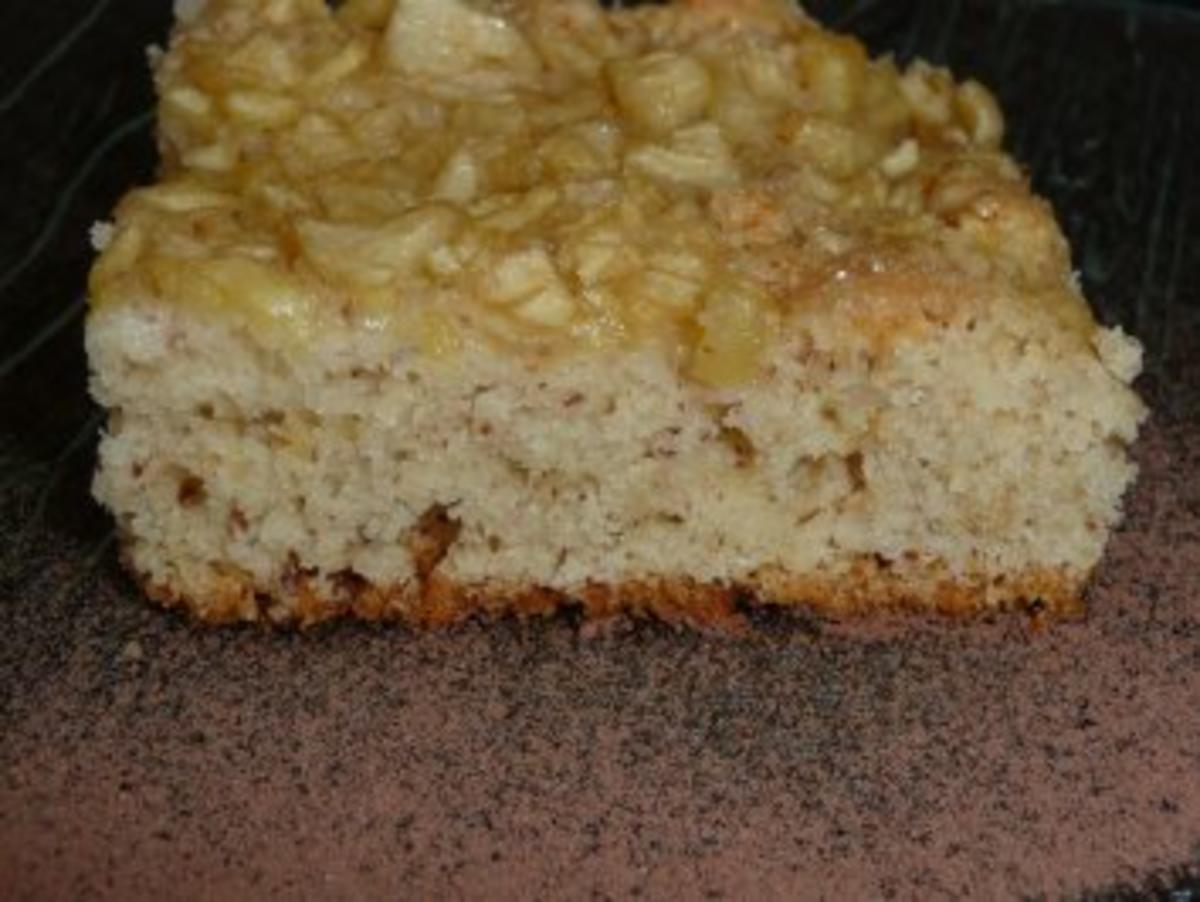 Birnen- / Apfelkuchen auf Quark-Nussteig - Rezept - Bild Nr. 3
