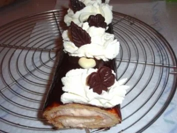 Rezept: Torte: Lebkuchen - Biskuitrolle Bild Nr. 6 Torte: Lebkuchen - Biskuitrolle - Rezept - Bild Nr. 6