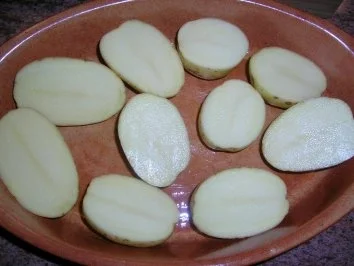 Schweinefilet toskanische Art mit Oliven-Vinaigrette und Rosmarinkartoffeln - Rezept - Bild Nr. 6