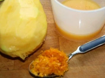 Rezept: Suppe: Exotische Kürbissuppe mit Flusskrebs-Einlage Bild Nr. 4 Suppe: Exotische Kürbissuppe mit Flusskrebs-Einlage - Rezept - Bild Nr. 4