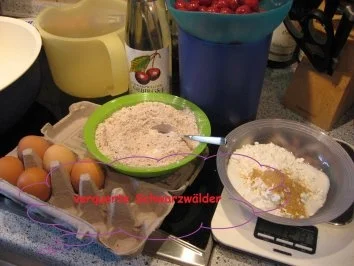 Rezept: Torte- Verquerte Schwarzwälder Bild Nr. 2 Torte- Verquerte Schwarzwälder - Rezept - Bild Nr. 2