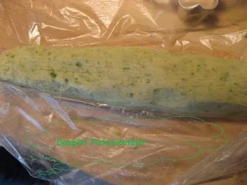 Rezept: Weihnachtsplätzchen- Pistazientaler Bild Nr. 2 Weihnachtsplätzchen- Pistazientaler - Rezept - Bild Nr. 2