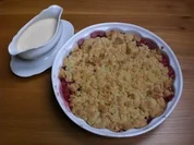Zwetschgen-Crumble mit Vanillesoße - Rezept