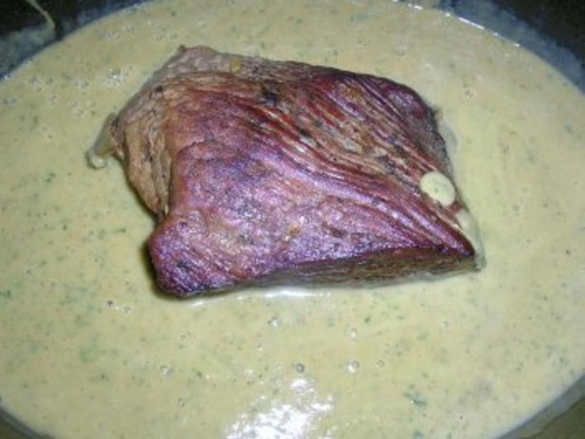 Giacommos Rinderbraten in Olivenöl geschmort, mit Polenta und Broccoli ...