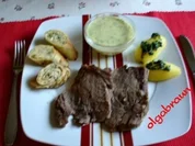 Gekochte Rinderschulter mit Kräuterpfannkuchen - Rezept