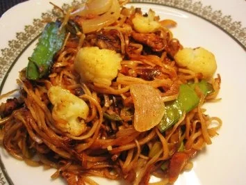 Mariniertes Schnitzel aus dem Wok mit  Nudeln und Gemüse - Rezept - Bild Nr. 7