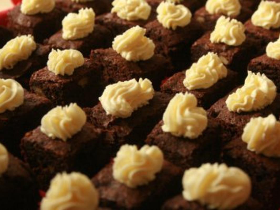 Karamell Brownies mit Frischkäse Topping Rezept kochbar de