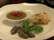 Rinderfiletspitzen m. Kartoffeln in Pfifferling-Cognacsoße und Erdbeeren - Rezept