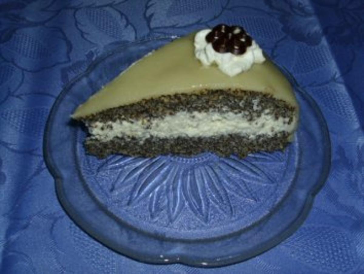 Mohntorte mit Marzipandecke - Rezept - Bild Nr. 2