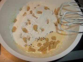 Rezept: Rosinen - Marzipan - Muffins Bild Nr. 3 Rosinen - Marzipan - Muffins - Rezept - Bild Nr. 3