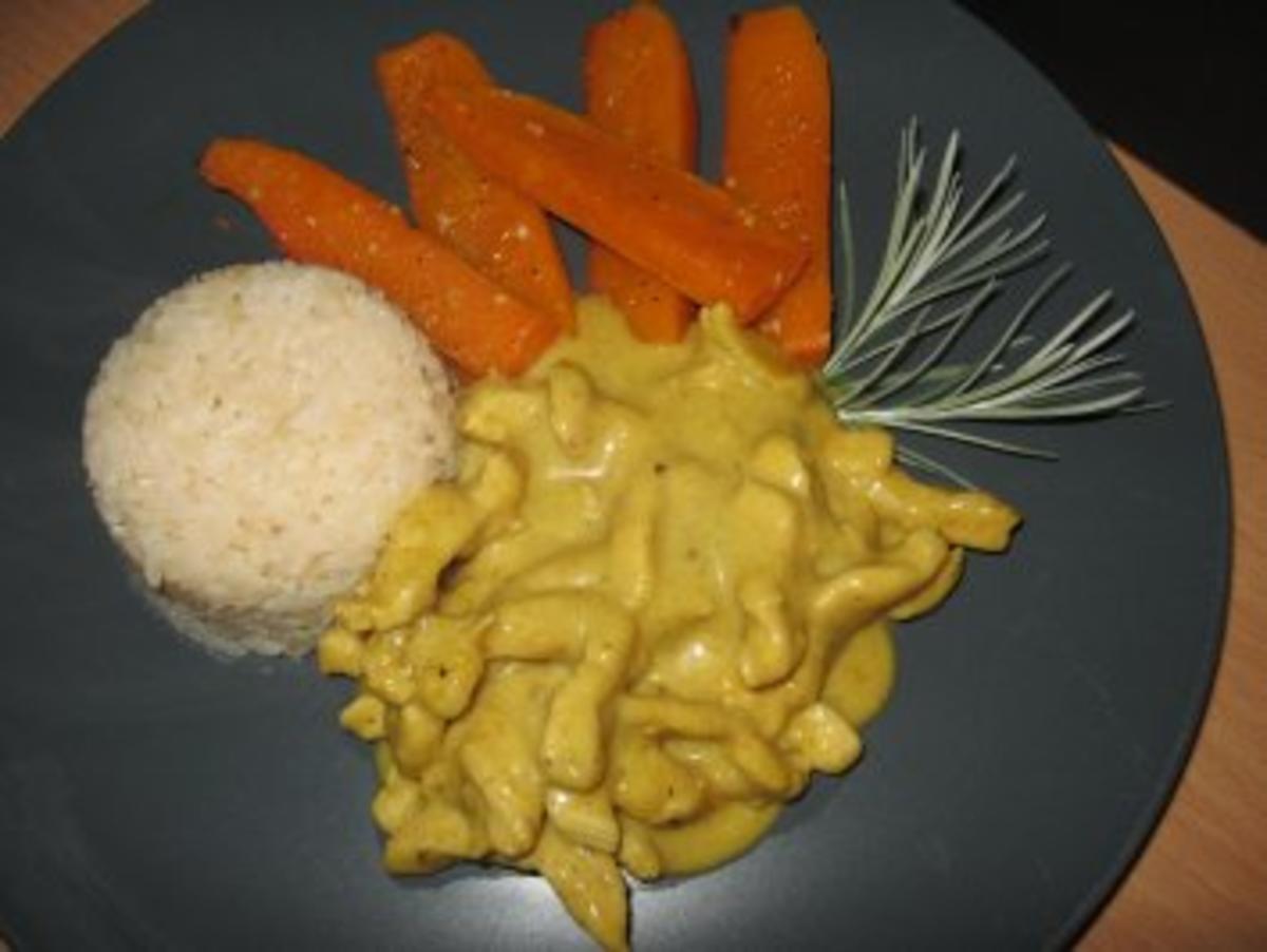 Kokos-Curry- Hähnchengeschnetzeltes mit Backofenkürbisspalten - Rezept - Bild Nr. 3