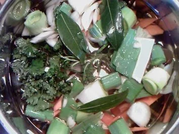 Verschiedenes: Court-bouillon - Rezept - Bild Nr. 2