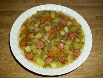 Linsen-Gemüseeintopf mit Wurst - Rezept