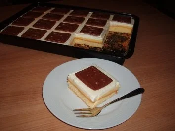 Schokokeks-Kuchen mit Orangenpudding - Rezept