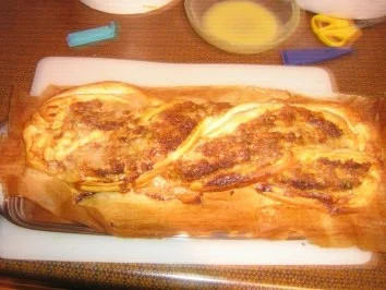 Rezept: Hack-Blätterteig-Zopf Bild Nr. 6 Hack-Blätterteig-Zopf - Rezept - Bild Nr. 6