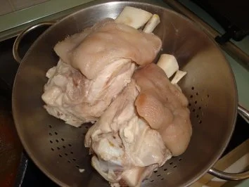 Eisbein mit Kartoffelpü & Sauerkraut - Rezept - Bild Nr. 3