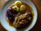 Nackenbraten mit Zwiebelsoße - Rezept