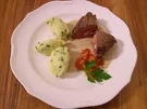 Rezept: Rinderfilet an Thymian-Sahne- Soße gefüllt mit Parmaschinken und Mozzarella Rinderfilet an Thymian-Sahne- Soße gefüllt mit Parmaschinken und Mozzarella - Rezept