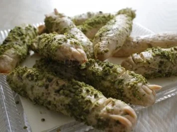 Rezept: Kleinbegäck: Brotsticks "Grüne Wattwürmer" Kleinbegäck: Brotsticks "Grüne Wattwürmer" - Rezept