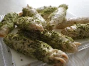 Kleinbegäck: Brotsticks "Grüne Wattwürmer" - Rezept