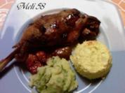 Geflügel/ Wild:Gänsekeulen mit gedünsteten Feigen,Rahmwirsing-Soufflé und Petersilienpüree - Rezept
