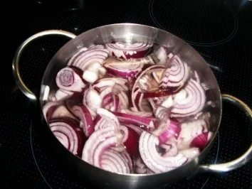 Rezept: Zwiebelpfanne aus Thüringen Bild Nr. 3 Zwiebelpfanne aus Thüringen - Rezept - Bild Nr. 3