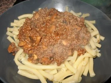 Rezept: Champignon-Haschee mit Maccaroni Bild Nr. 2 Champignon-Haschee mit Maccaroni - Rezept - Bild Nr. 2