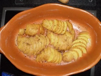 Rezept: Kartoffel-Zucchini Auflauf Bild Nr. 2 Kartoffel-Zucchini Auflauf - Rezept - Bild Nr. 2