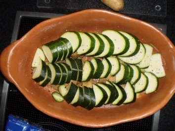 Rezept: Kartoffel-Zucchini Auflauf Bild Nr. 3 Kartoffel-Zucchini Auflauf - Rezept - Bild Nr. 3