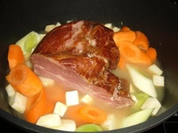 Rezept: Schweinenacken goldgelb geräuchert Bild Nr. 5 Schweinenacken goldgelb geräuchert - Rezept - Bild Nr. 5