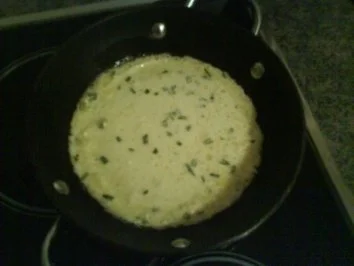 Rosmarin-Palatschinken an Preißelbeersauce - Rezept - Bild Nr. 13