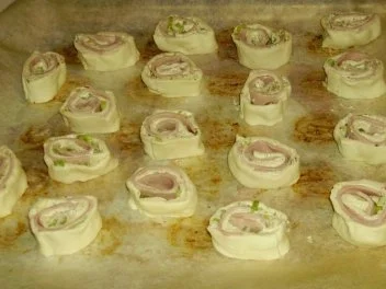 Rezept: Partyhappen: Schinken-Schnecken Bild Nr. 4 Partyhappen: Schinken-Schnecken - Rezept - Bild Nr. 4