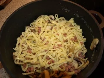 Spätzle-Champignon-Pfanne - Rezept - Bild Nr. 5