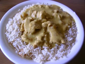 Rezept: Putengeschnetzeltes mit Mango Putengeschnetzeltes mit Mango - Rezept