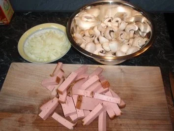 Leberkäs-Gschnetzeltes a la Stroganoff - Rezept - Bild Nr. 2