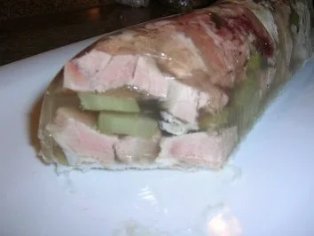 Rezept: Eisbeinsülze - und dazu leckere Bratkartoffeln und Remoulade Eisbeinsülze - und dazu leckere Bratkartoffeln und Remoulade - Rezept