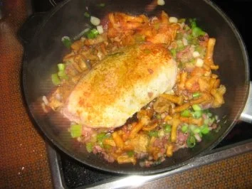 Putenbrust in einer Pfifferlingrahmsoße mit Pfiff - Rezept - Bild Nr. 4