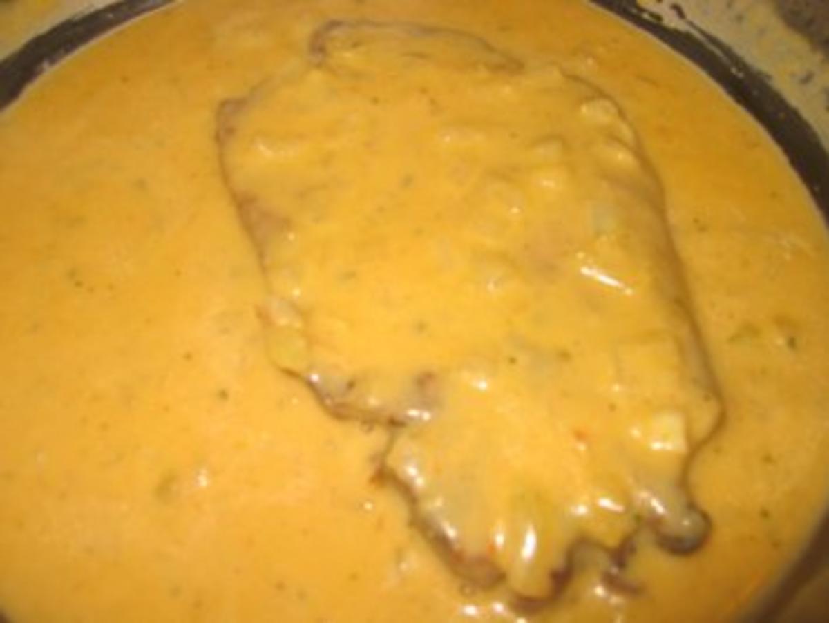 Fleisch: Nackenkotelett in Zwiebel-Käse-Soße - Rezept - Bild Nr. 2