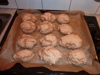 Vollkorn Dinkel- Roggenbrötchen - Rezept
