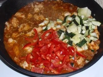 Hühnchenbrust mit Gemüse und Kartoffel-Karottenpüree - Rezept - Bild Nr. 4