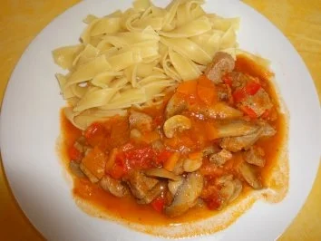Kleckerlecker's Restegulasch - Rezept