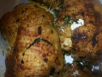 Rezept: Hähnchenschenkel mit Spinat gefüllt Bild Nr. 10 Hähnchenschenkel mit Spinat gefüllt - Rezept - Bild Nr. 10