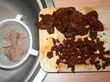 Rezept: Thunfisch-Tomaten-Zwiebel-Käse-Brot Bild Nr. 5 Thunfisch-Tomaten-Zwiebel-Käse-Brot - Rezept - Bild Nr. 5