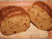 Thunfisch-Tomaten-Zwiebel-Käse-Brot - Rezept
