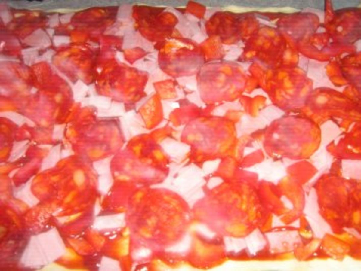Pizza - Schinken mit Chorizo, Paprika und Minimozzarella - Rezept - Bild Nr. 4